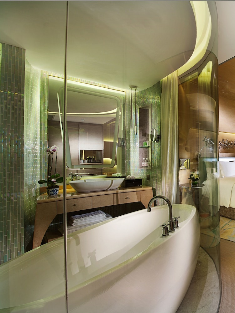 Deluxe, King Bed, Bay View