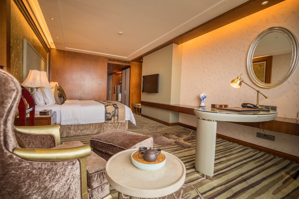 Sunshine Hotel Zhangjiajie 66/75