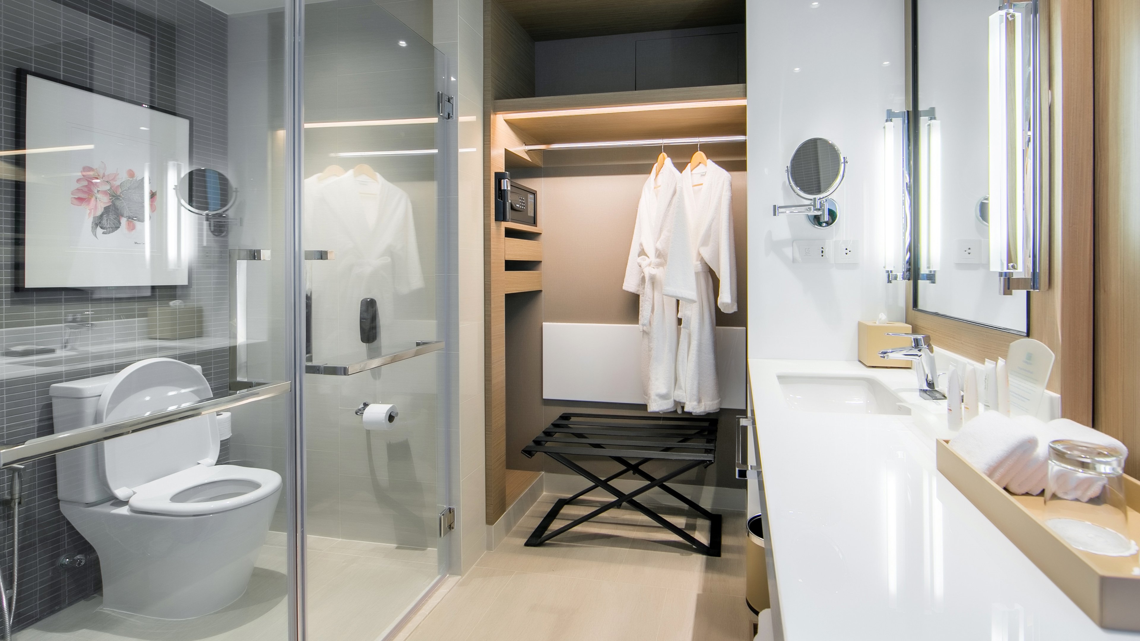 Holiday Inn & Suites Rayong City Centre 75/77