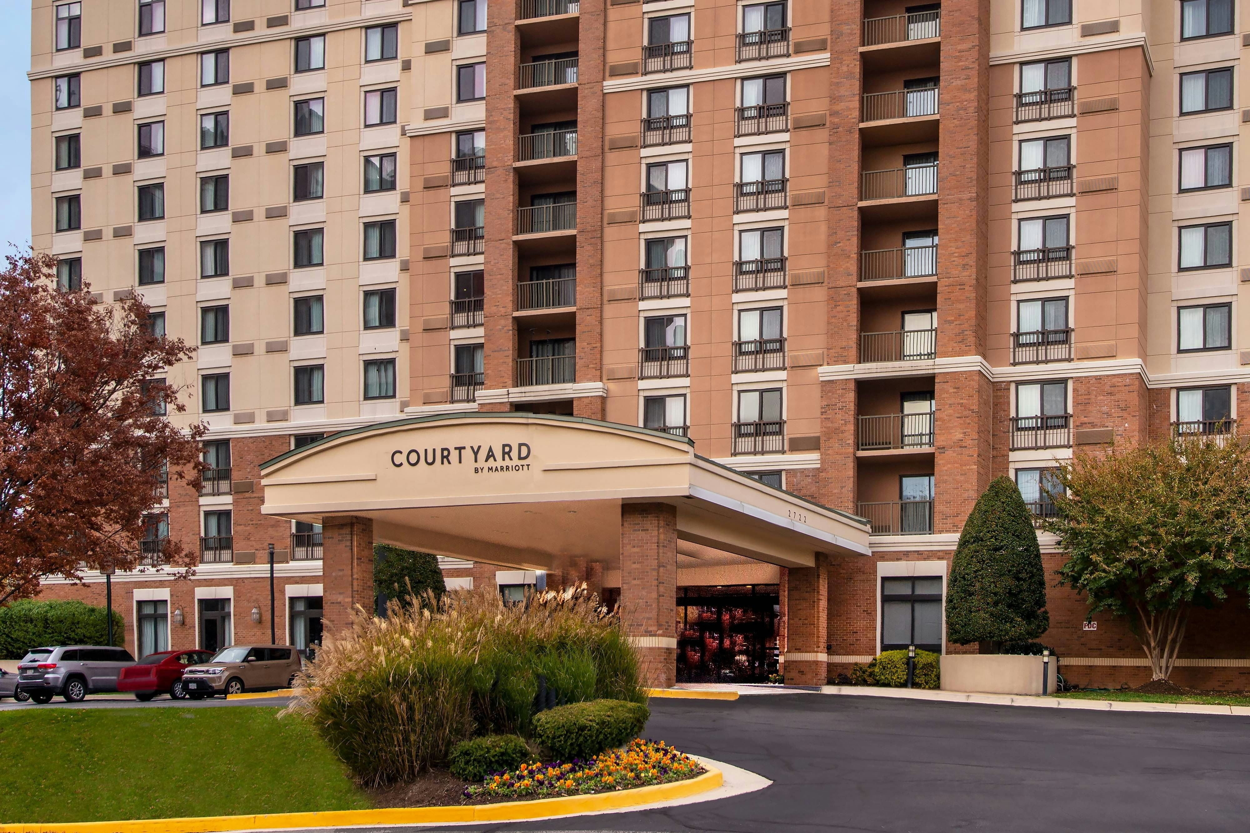 Courtyard By Marriott Dunn Loring Fairfax 13/13