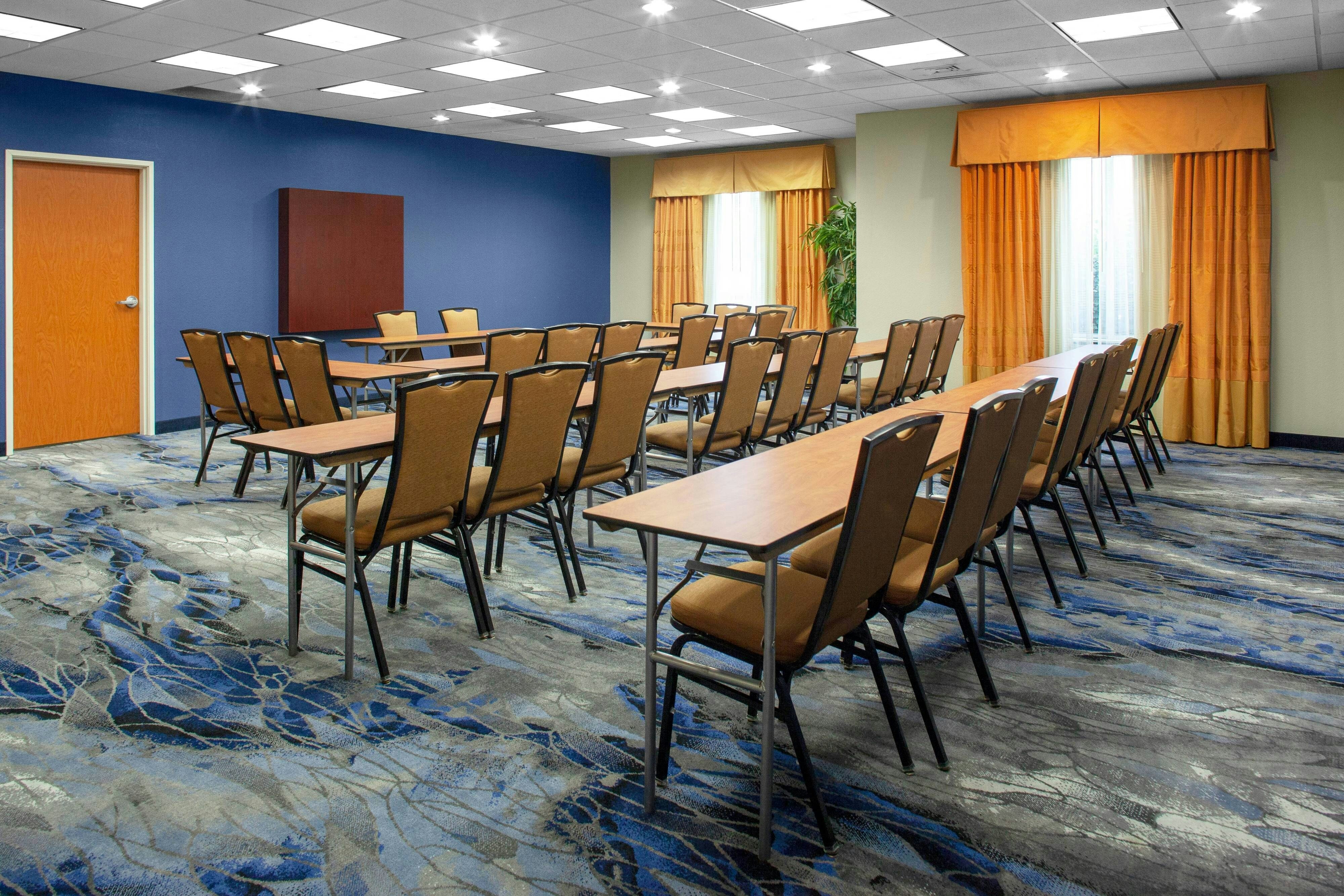 Fairfield Inn Suites Indianapolis Avon 10/12