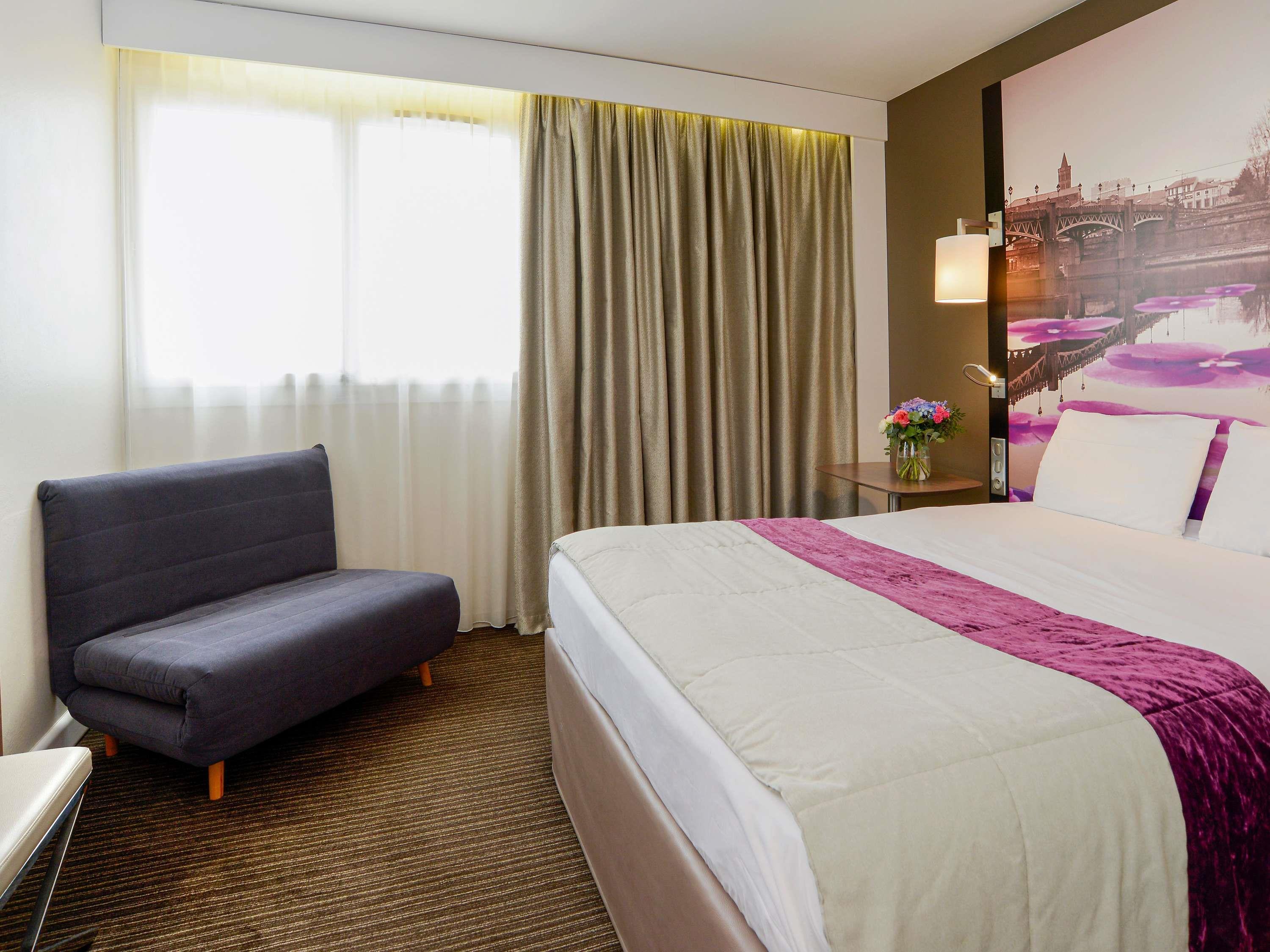 CLASSIC, 1 DOUBLE AND 1 SINGLE BED, WITH EXTRA BED