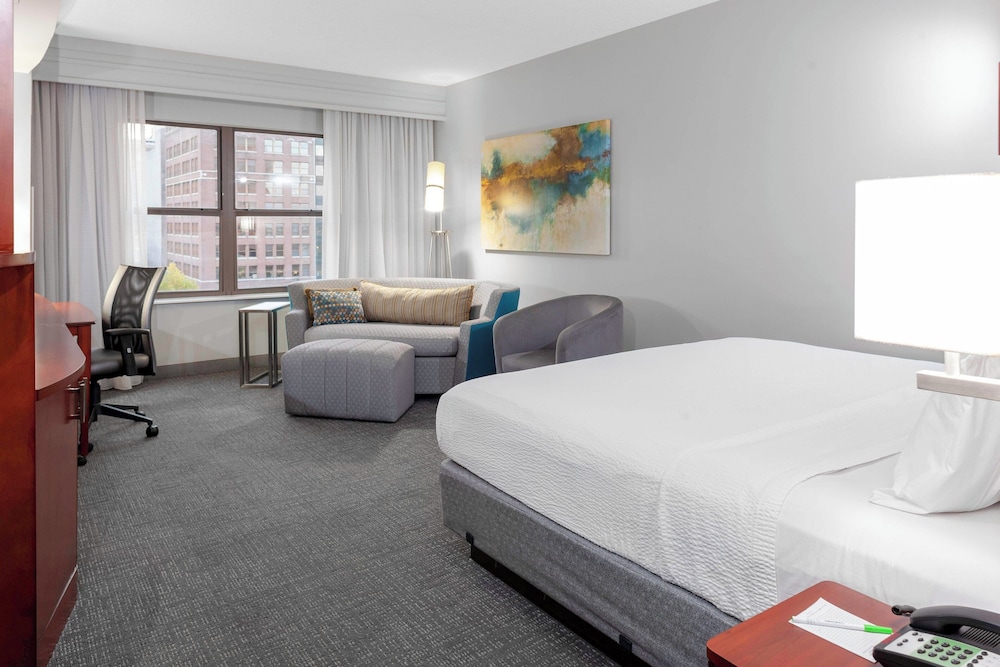 Room, King Bed