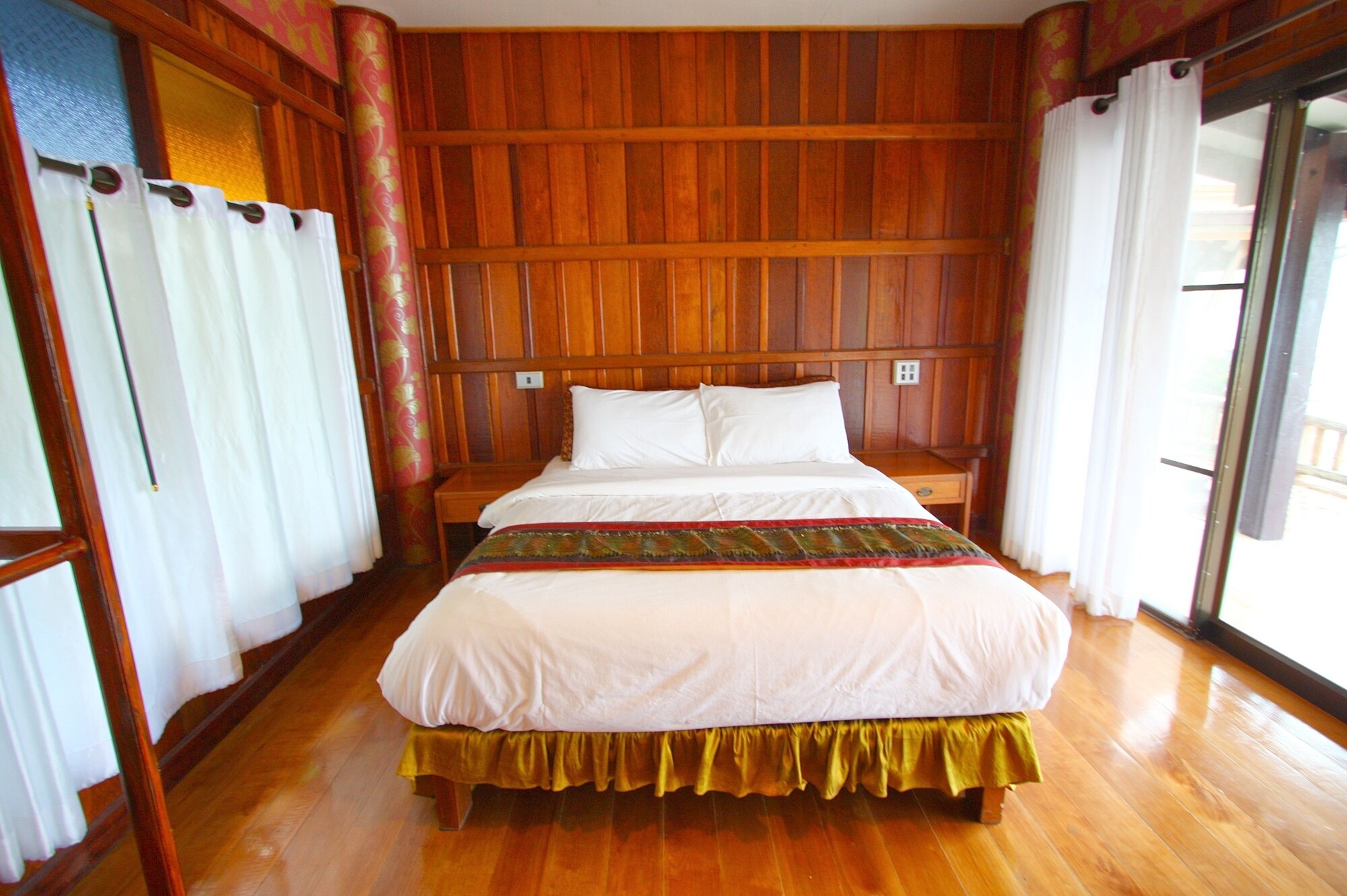 Thai, Deluxe, Villa, Queen Bed, Sea View
