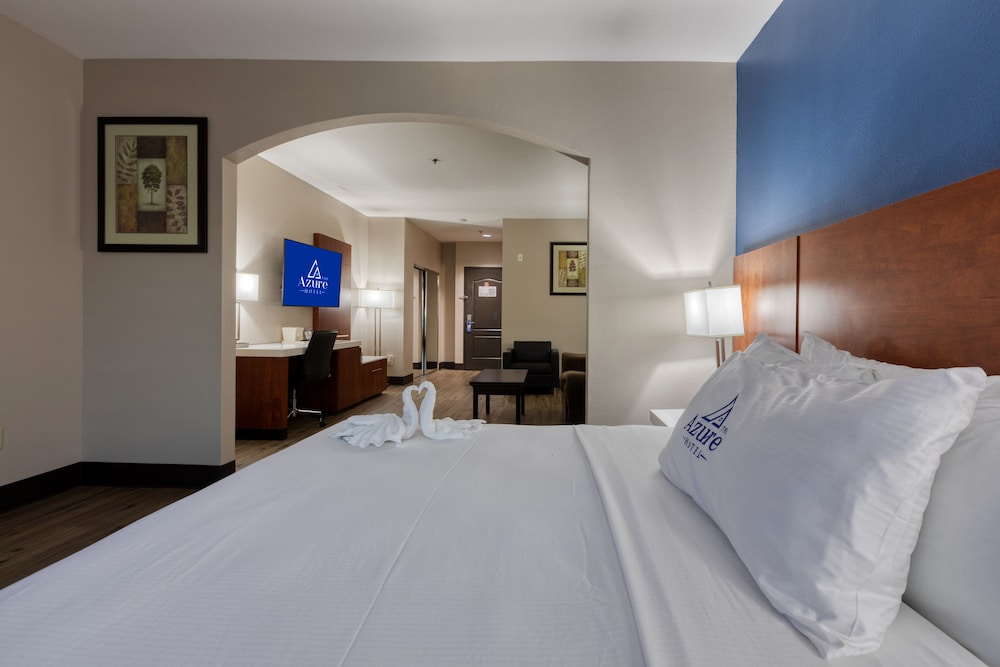 The Azure Hotel 22/69