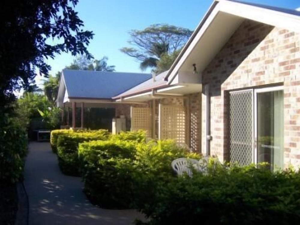 Redland Bay Motel 2/18