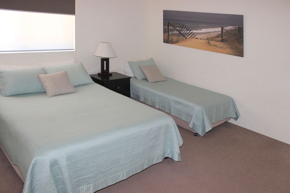 Mollymook Cove Apartments 4/26