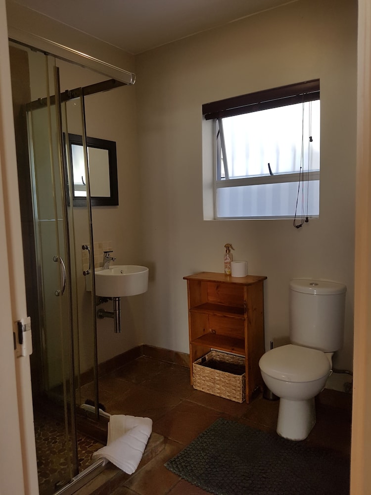 Melkbosch Guesthouse 42/50