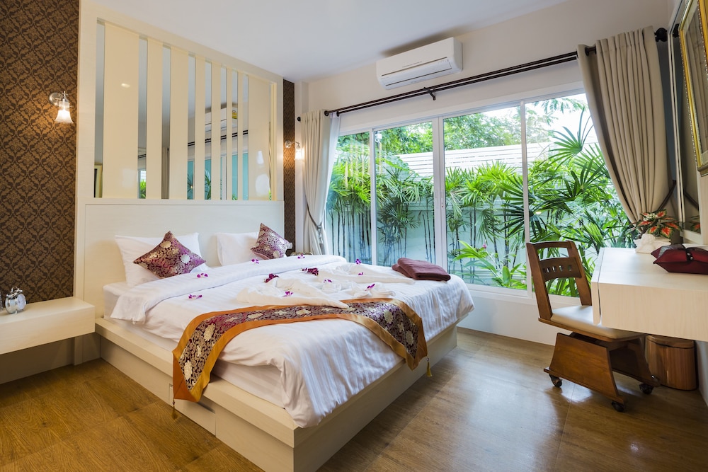 EXCLUSIVE, VILLA
