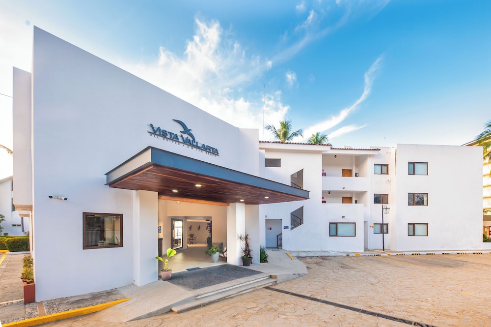 Vista Vallarta All Suites on the Beach 8/75