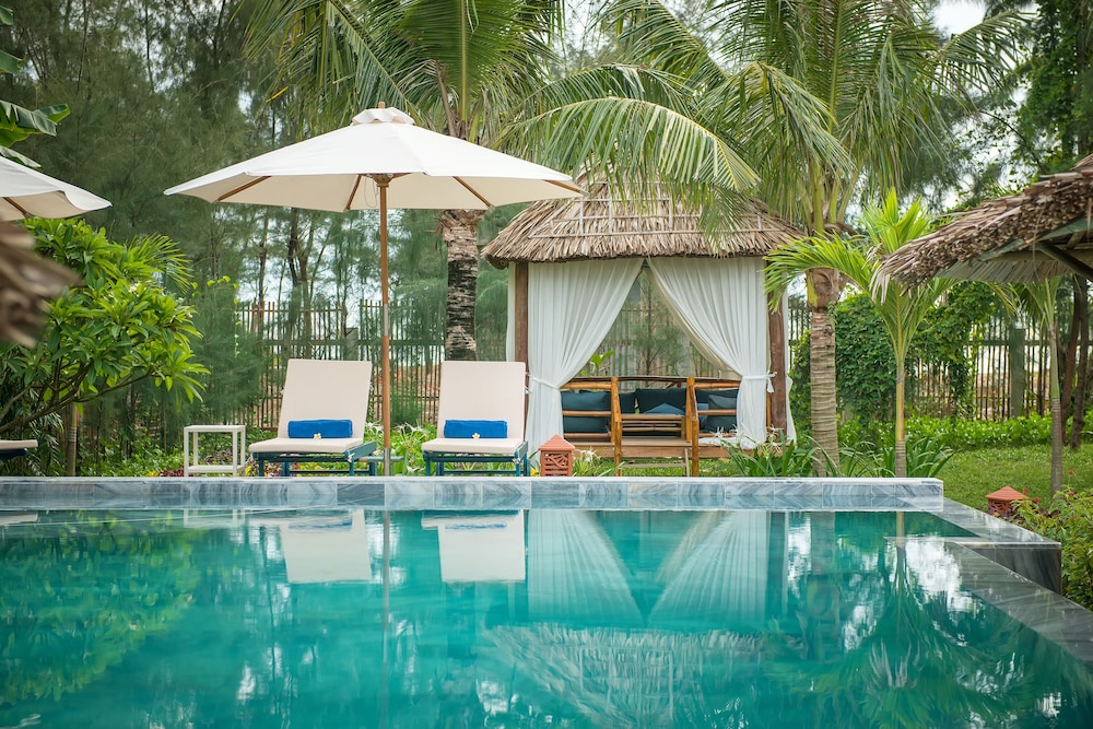 Aira Boutique Hoi An 6/67