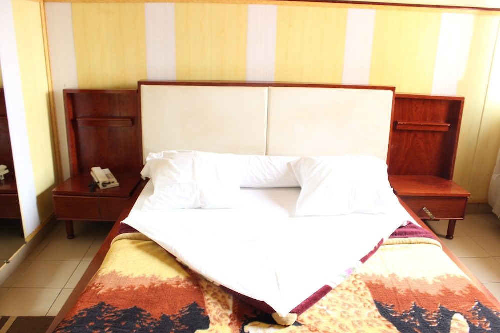 Hotel Santa Lucia 29/50