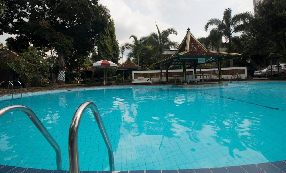 Batik Yogyakarta Hotel 12/29