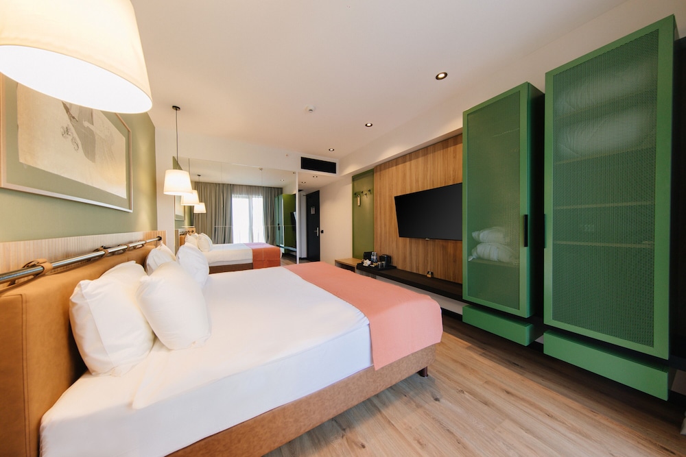 Hotel 21, Tbilisi 30/57