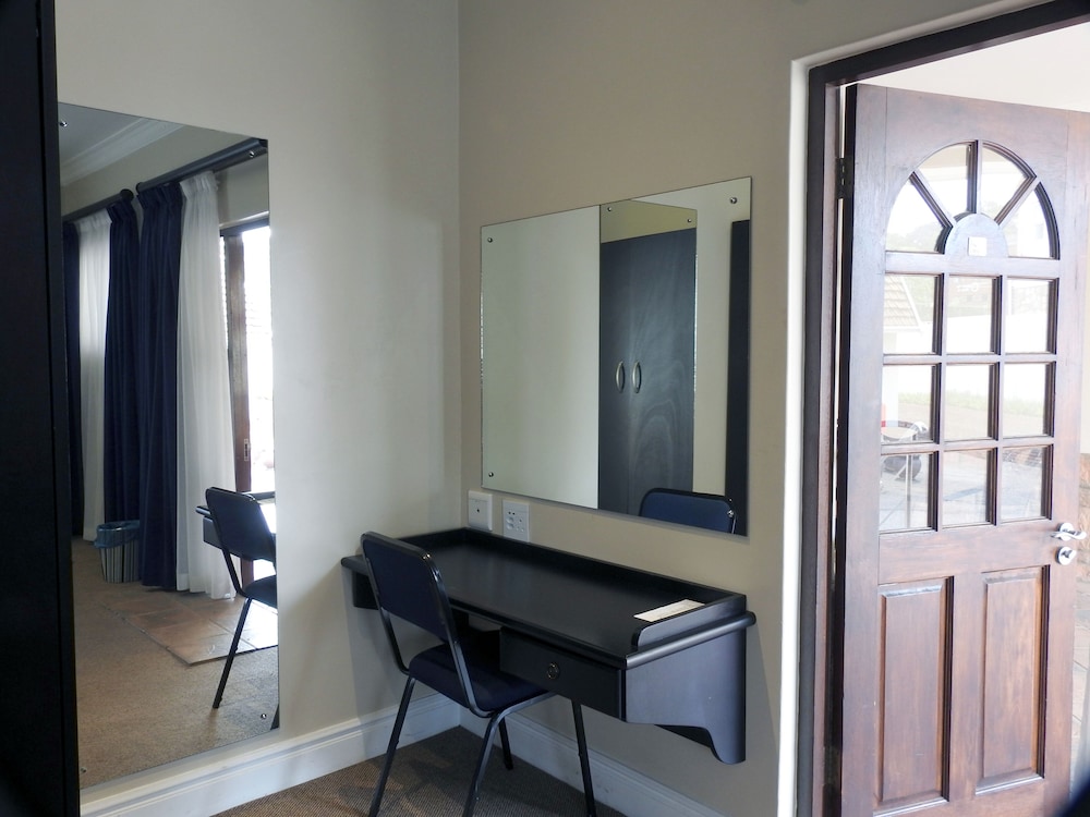 Albion Manor 31/39
