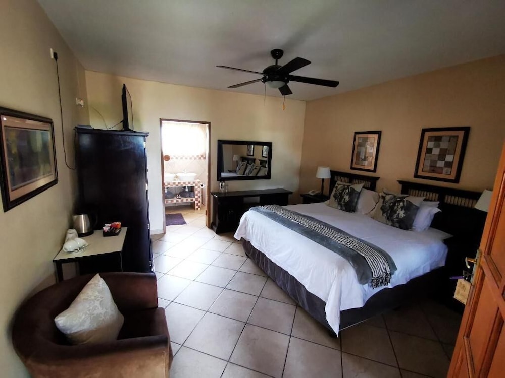 Batter Boys Boutique Hotel 6/50