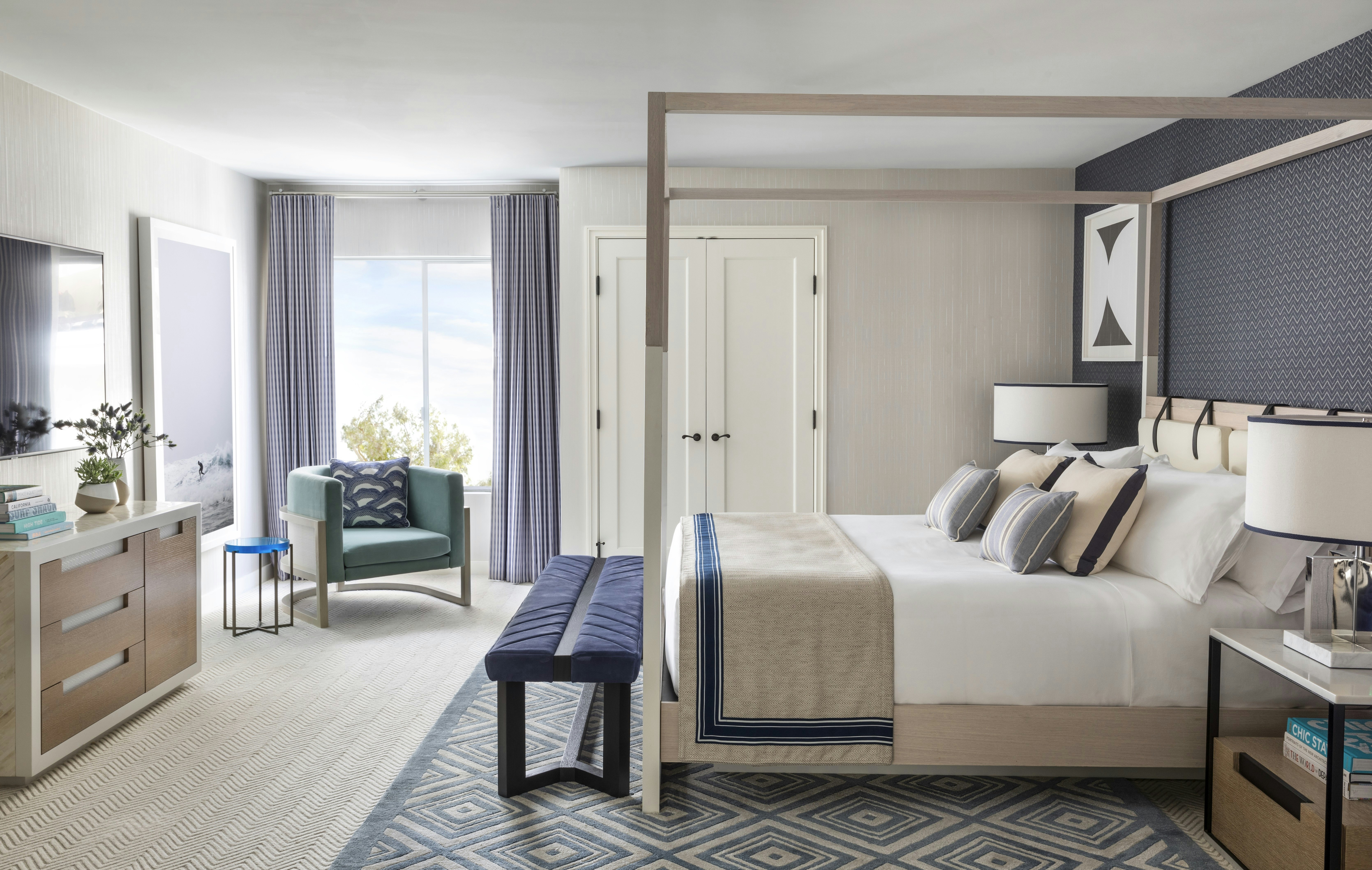 Ocean, King Bed