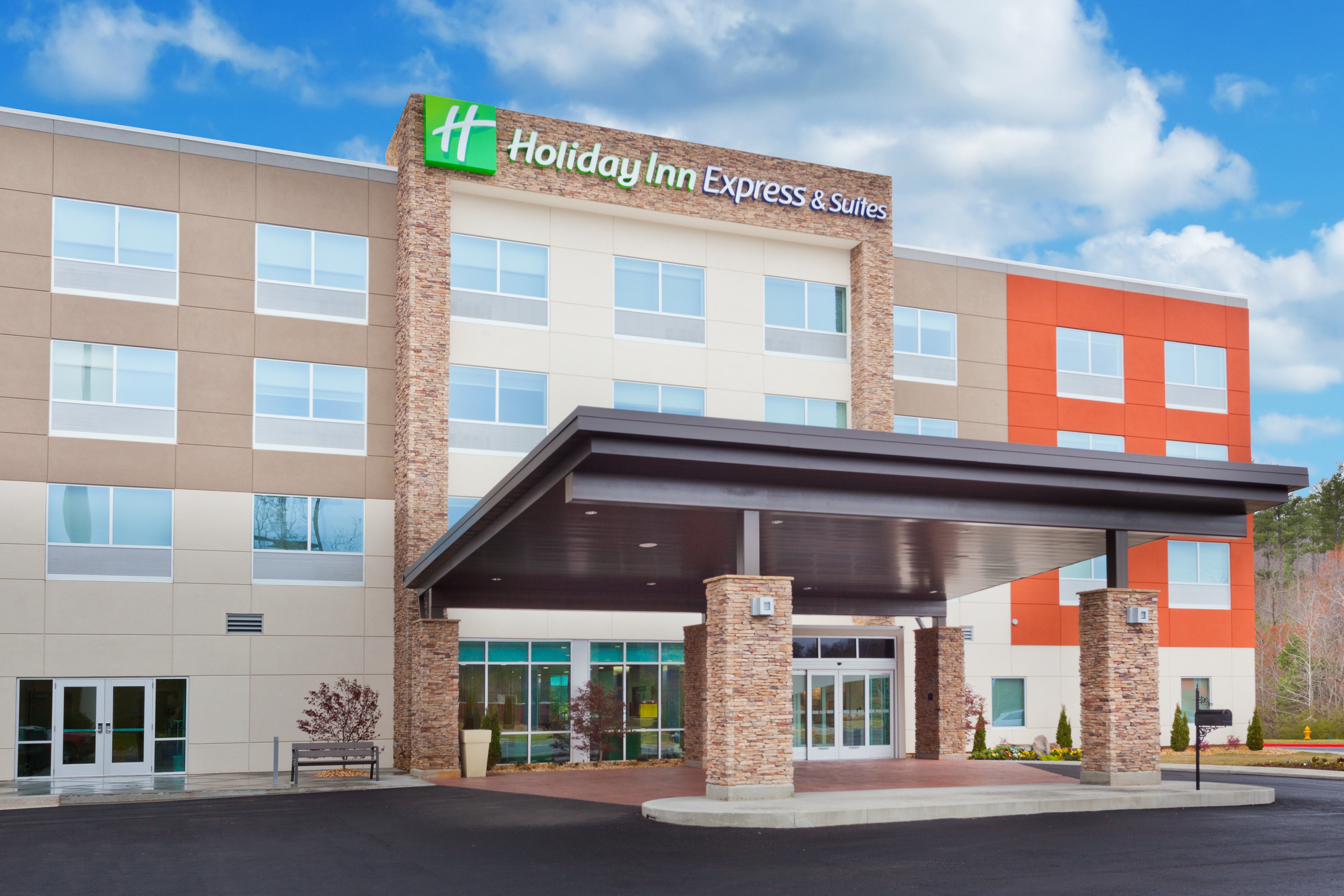 Holiday Inn Express And Suites Cartersville 4/31