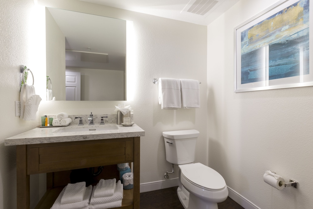 Grand Pacific Palisades Resort Hotel 24/71