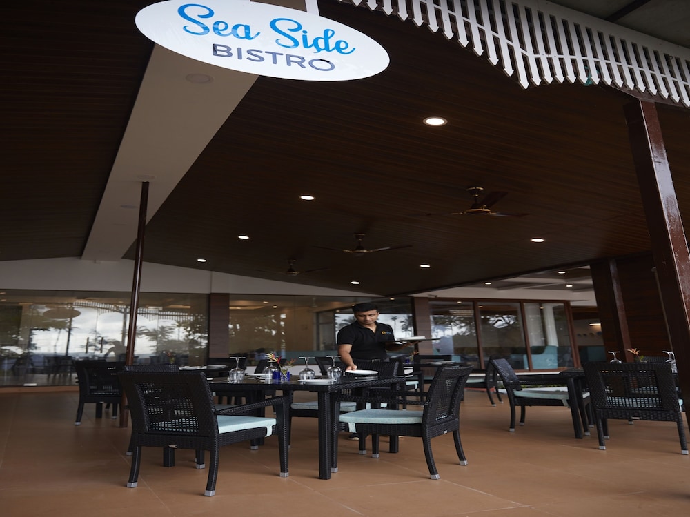 Sea Queen Beach Resort and Spa 44/69