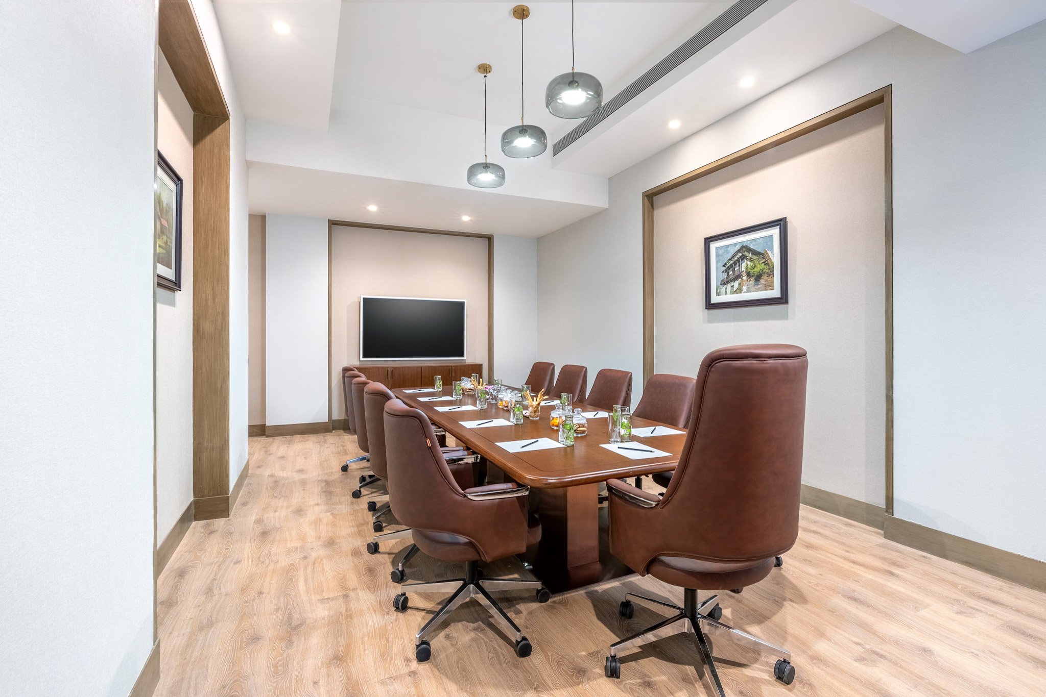 Vivanta Ahmedabad Sg Highway 41/47