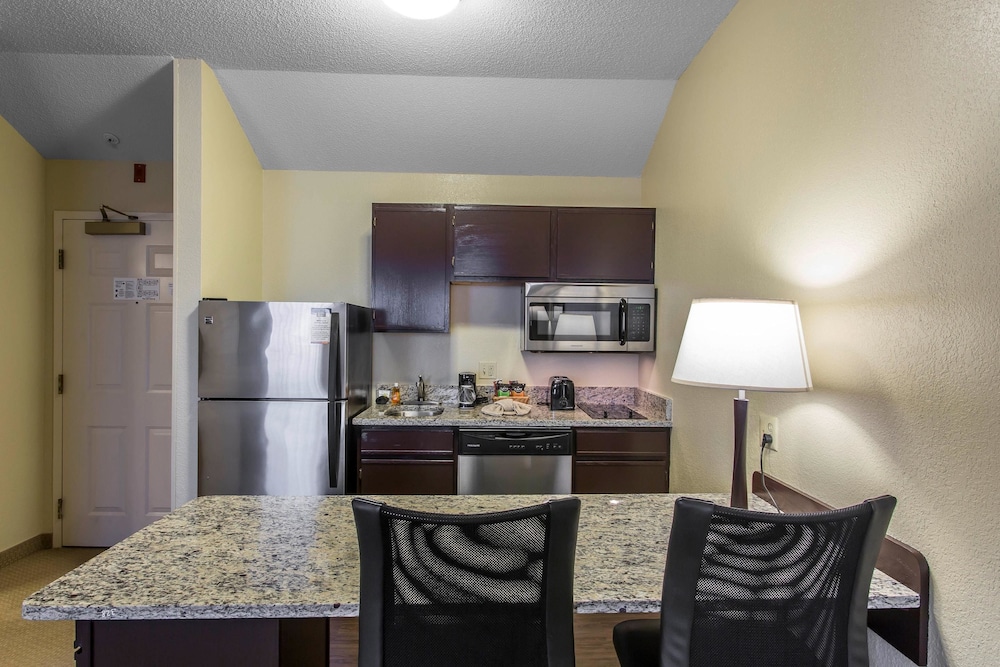 MainStay Suites Brentwood Nashville 46/62