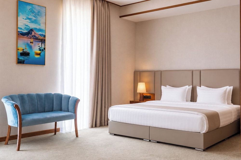 Consti Hotel Tashkent 30/63