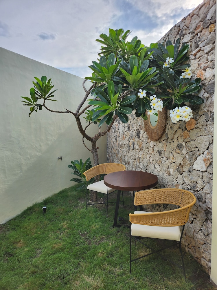 Kandora Luxury Villas 55/60