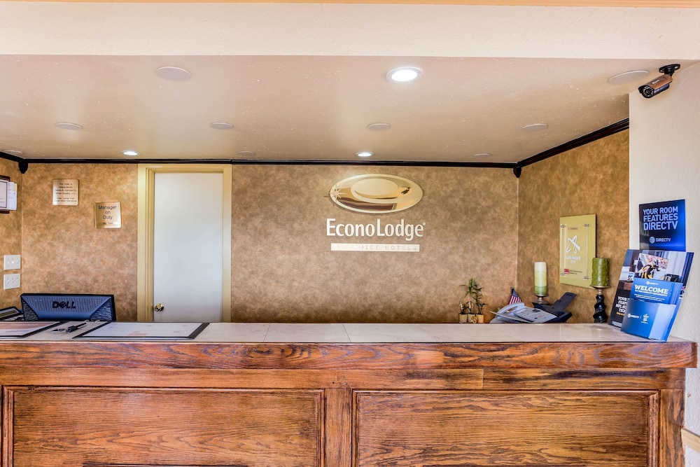 Econo Lodge McAlester 6/27