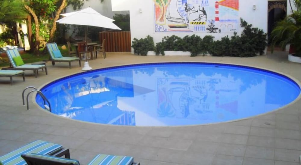 Farol de Itapuã Praia Hotel 24/50