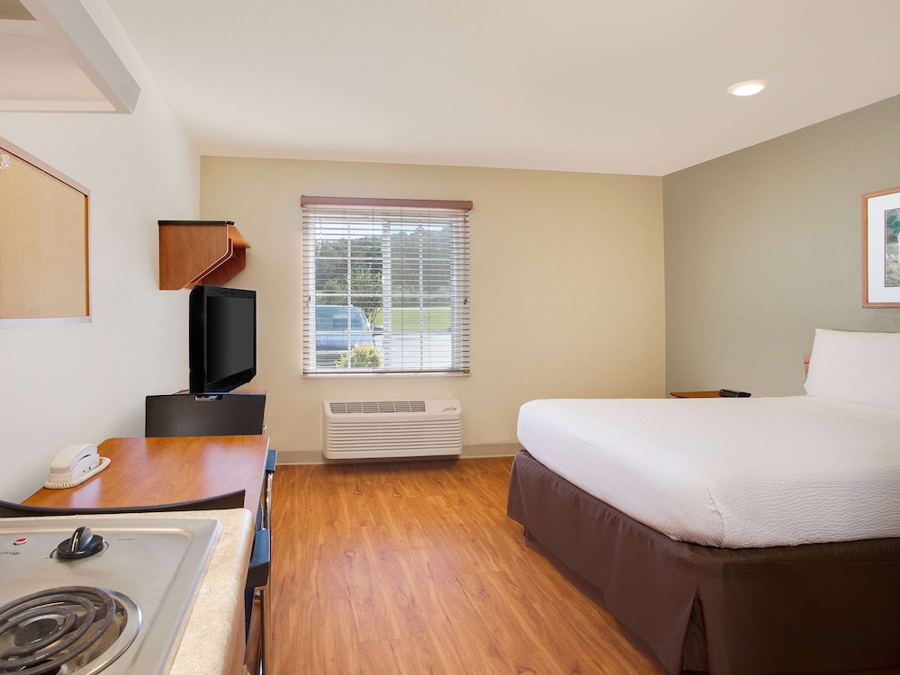 Studio 6 Extended Stay Birmingham Pelham AL 14/44