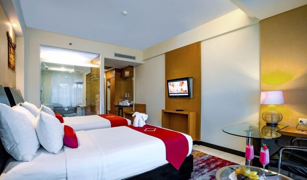 Emersia Hotel Resort 20/50