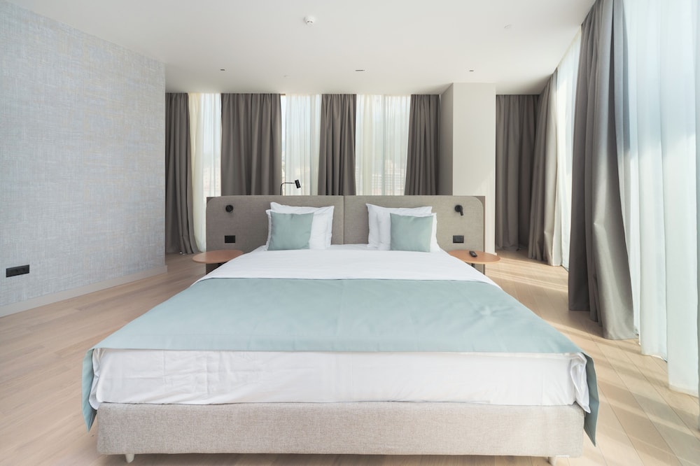 Sea Star Hotel 13/50