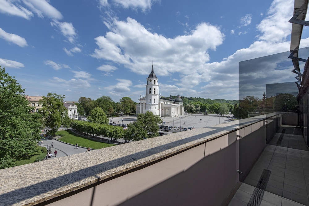 Amberton Cathedral Square Hotel Vilnius 45/50
