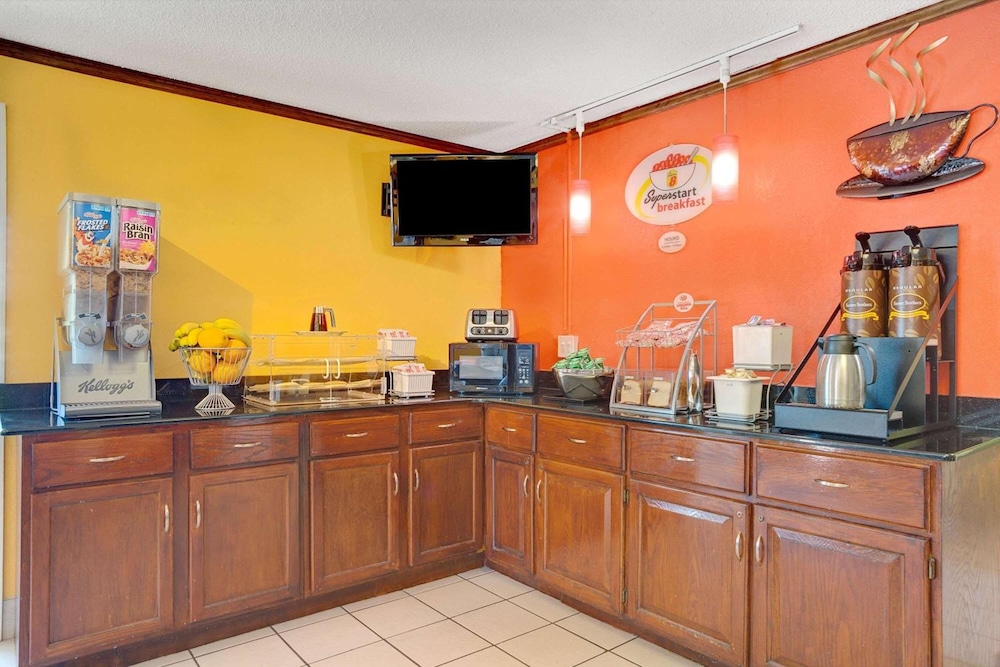 切萨皮克/普茨茅斯速 8 酒店(Economy 7 Inn Chesapeake - Portsmouth) 图片4