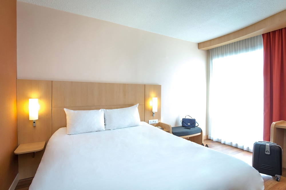 ibis Cavaillon Luberon 25/72