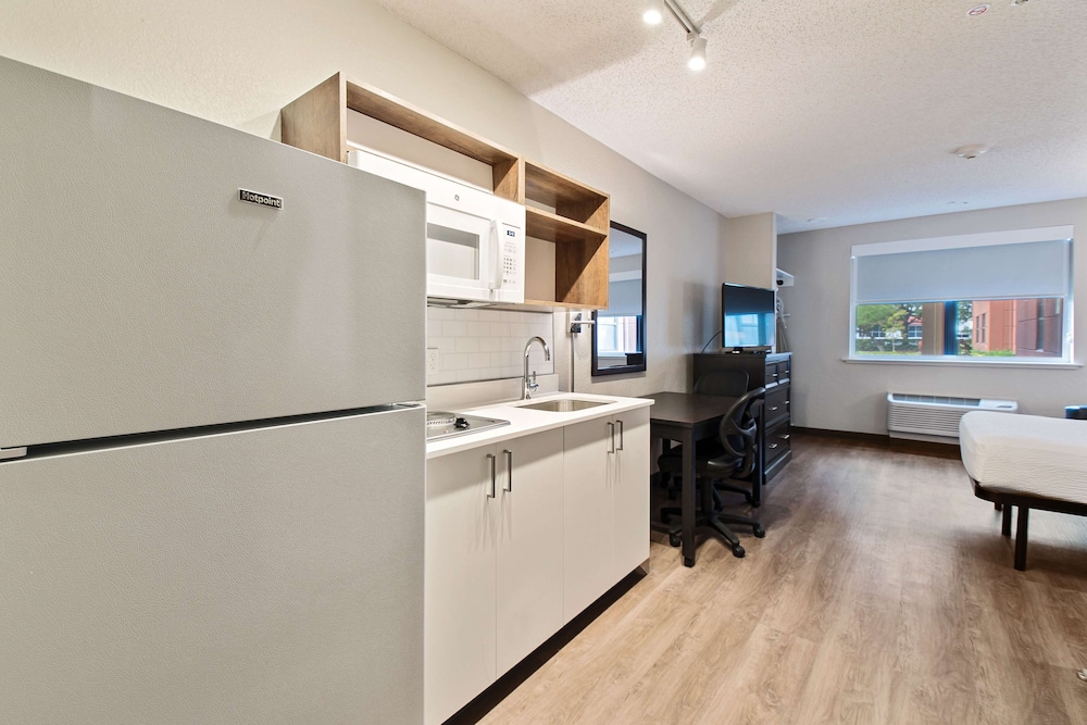 Extended Stay America Miami Airport Doral 87th Ave S 6/60