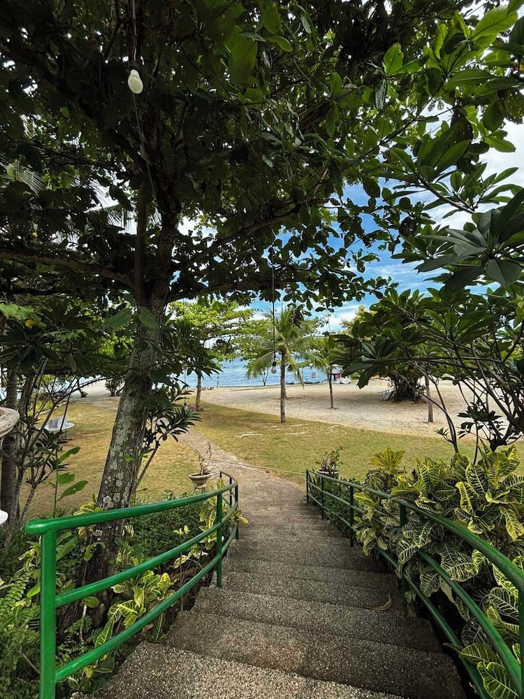 Chateau By The Sea 38/67