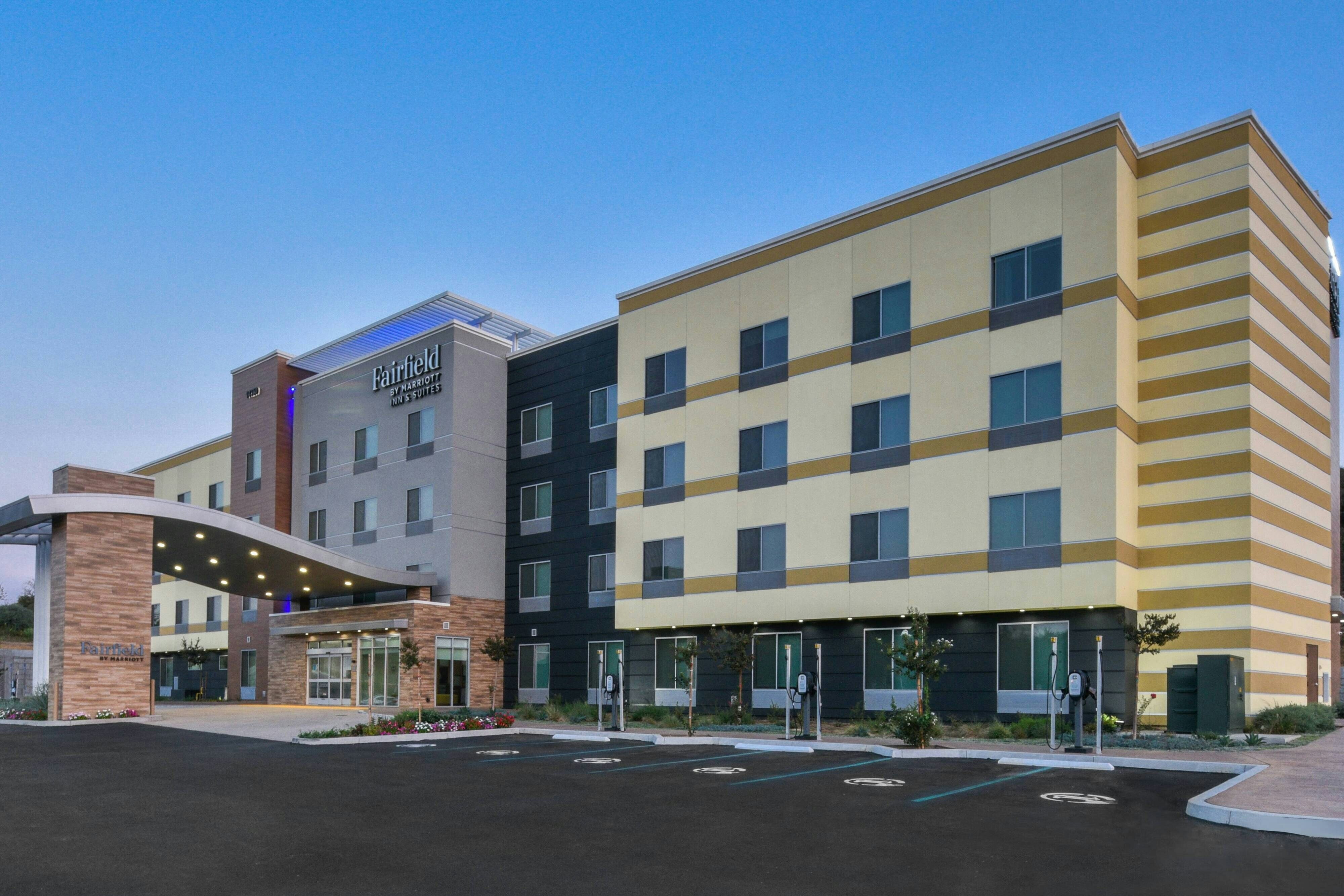 Fairfield Inn & Suites by Marriott Moorpark Ventura County 30/36