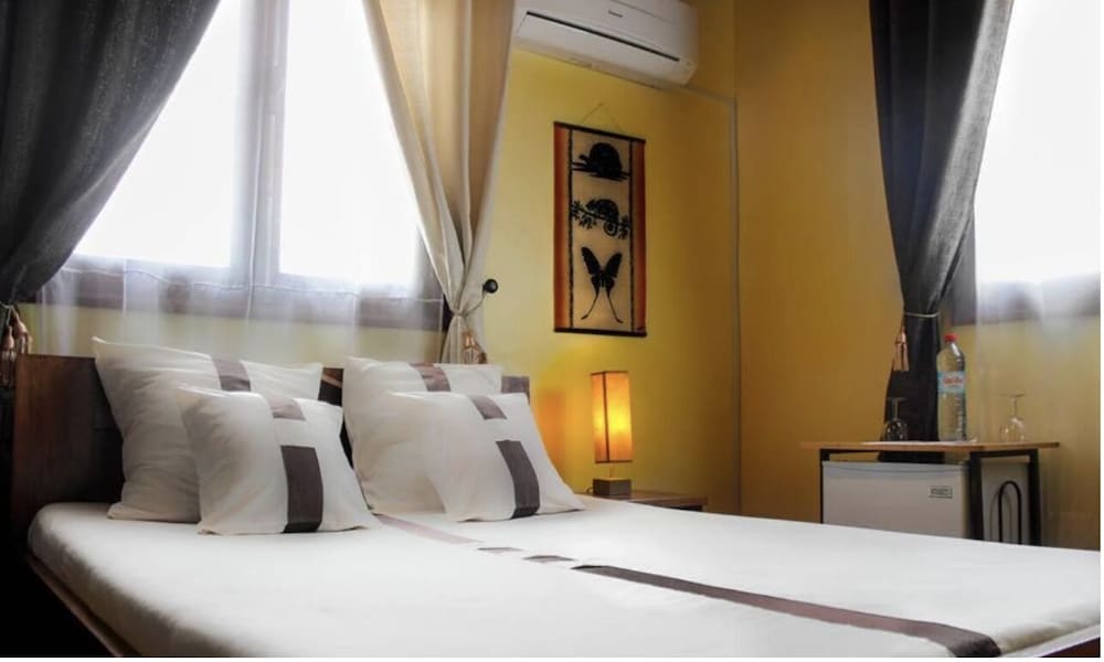 Iarimbato Hotel 4/18