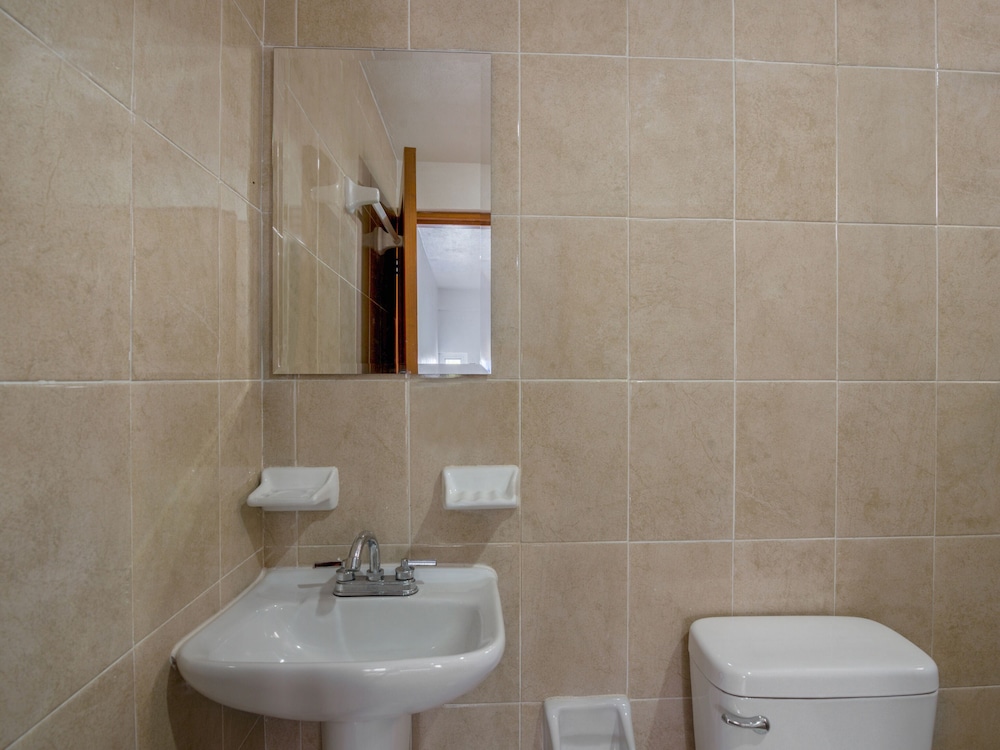 OYO Hotel Palma Real 29/34