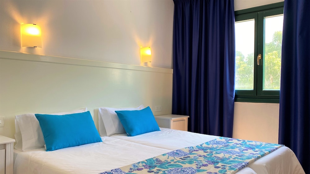 Beach Club Aparthotel 14/40