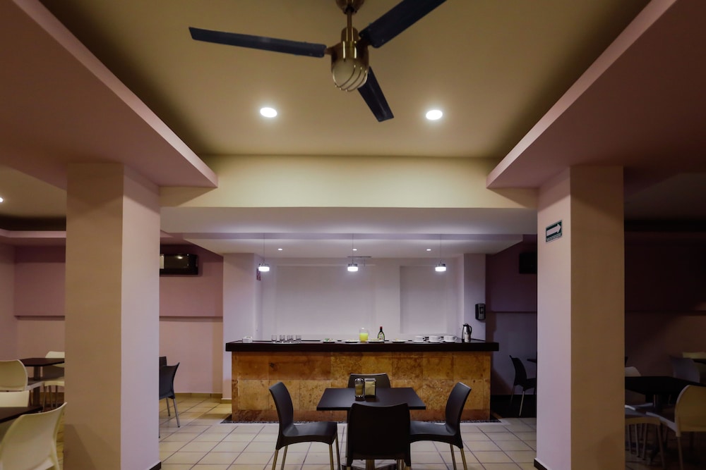 Hotel Kavia 37/41