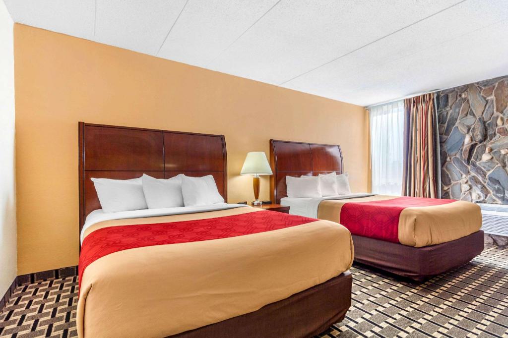 Upgrade, Suite, 2 Queen Beds