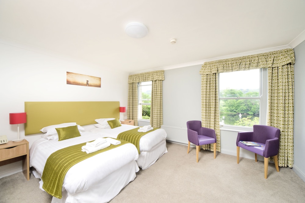 Superior, Twin Beds, Scenic View, Pitlochry Hydro Hotel 3/9