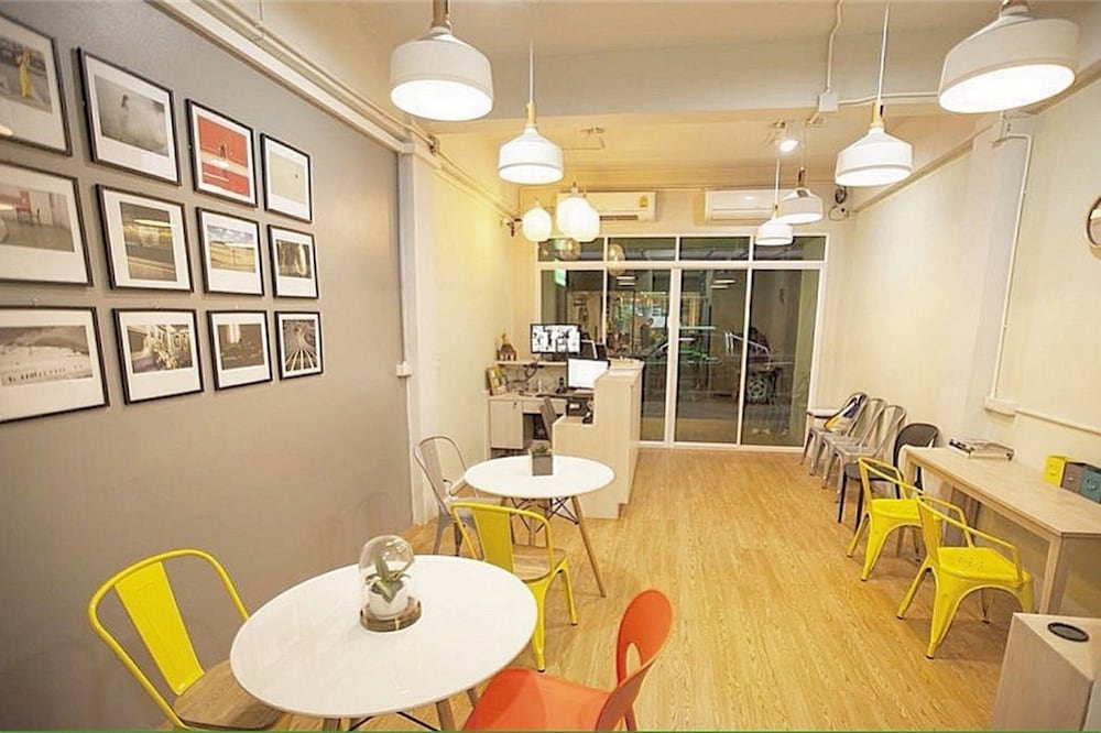 Micro Hostel 40/49