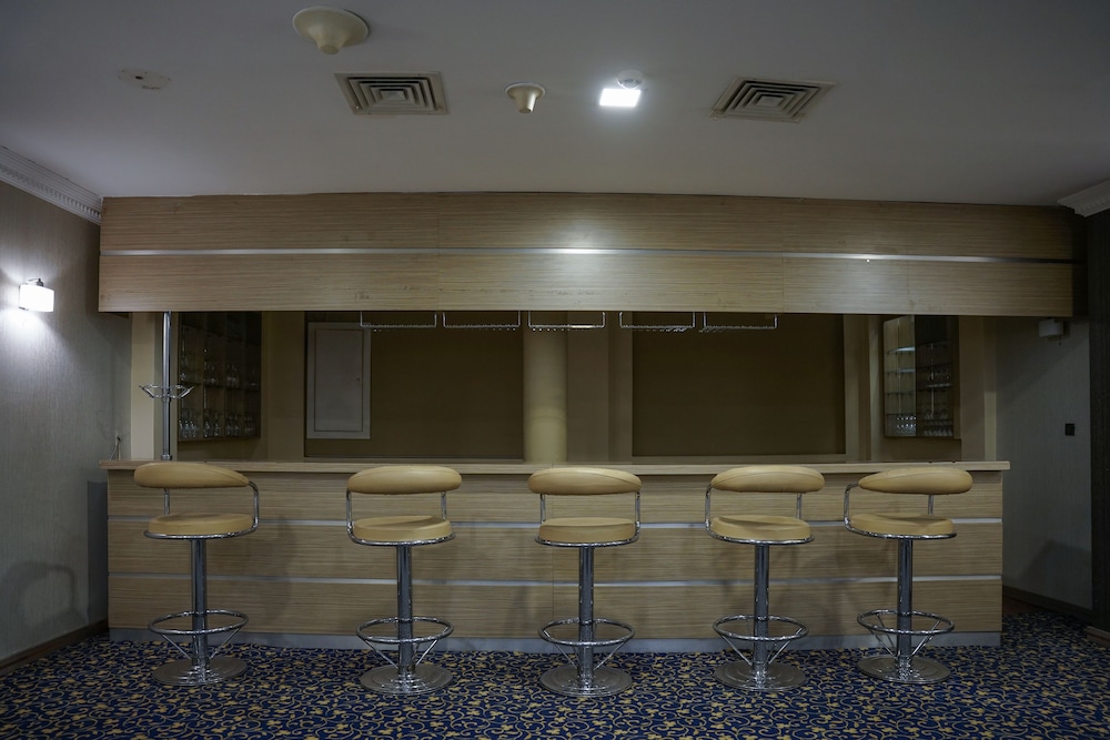 Enerji Hotel 42/46
