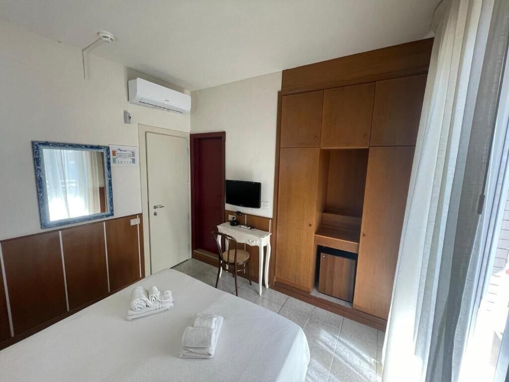 ECONOMY, DOUBLE BED