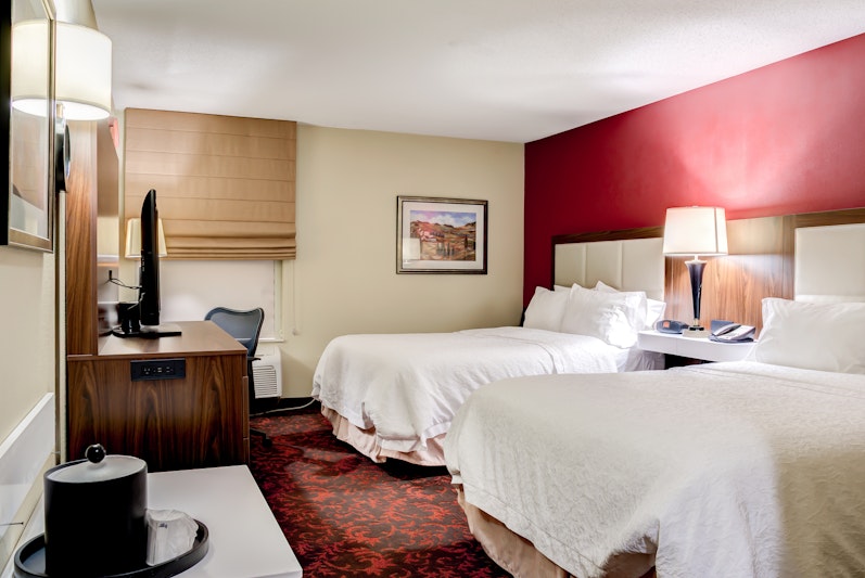 Hampton Inn St. Joseph 11/42