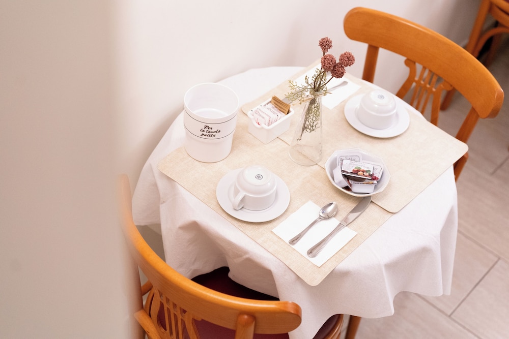 Hotel Romantica 44/60